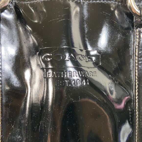 Patent Leather Shiny Coach Tote Bag - Picture 7 of 12